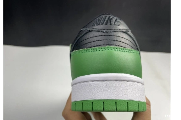 BQ6817-302 Low Green Nike Classic SB Dunk 0210